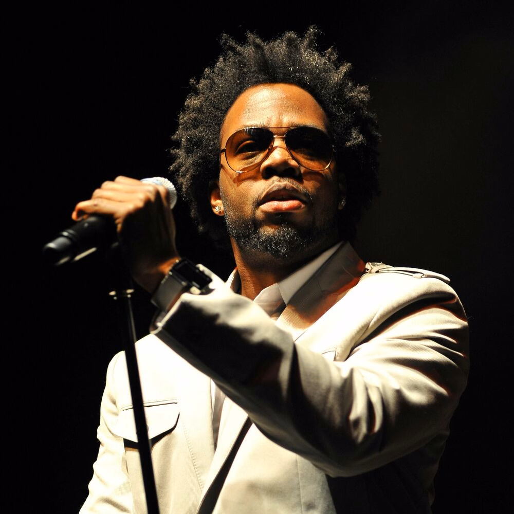 Dwele