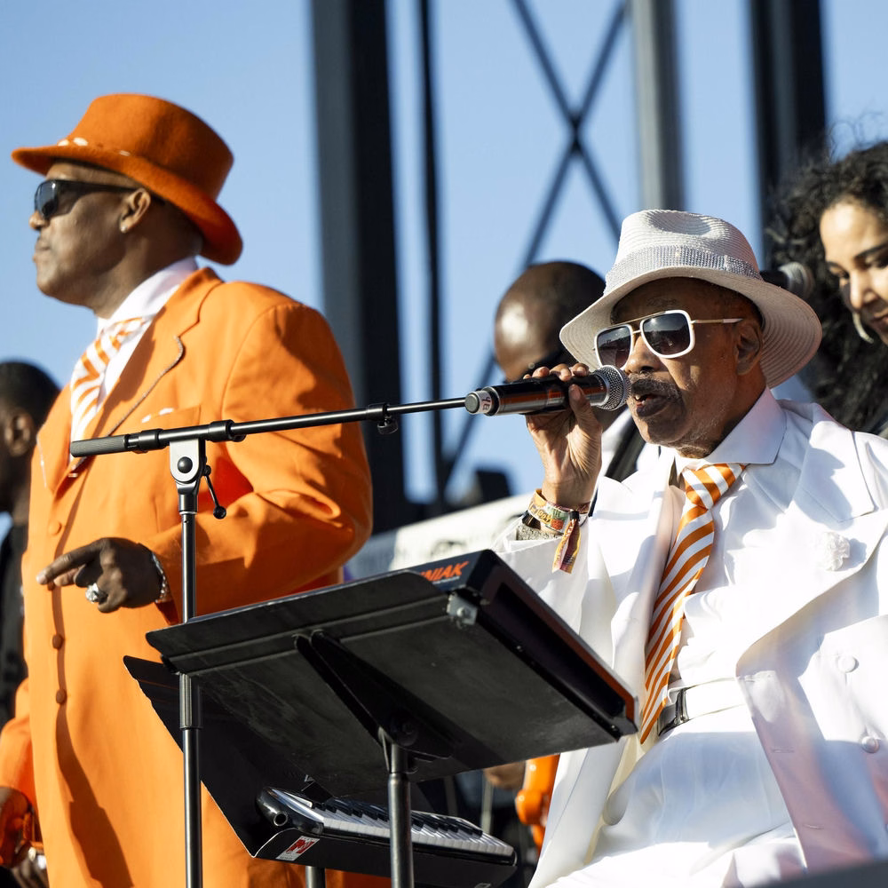 The Chi-Lites